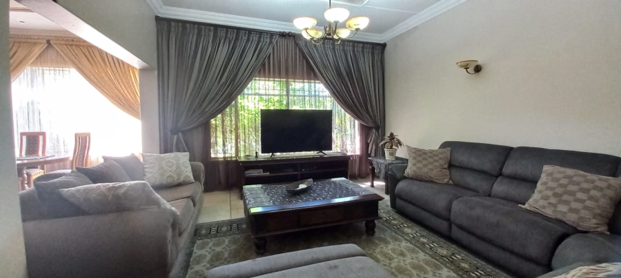 3 Bedroom Property for Sale in Roosheuwel North West